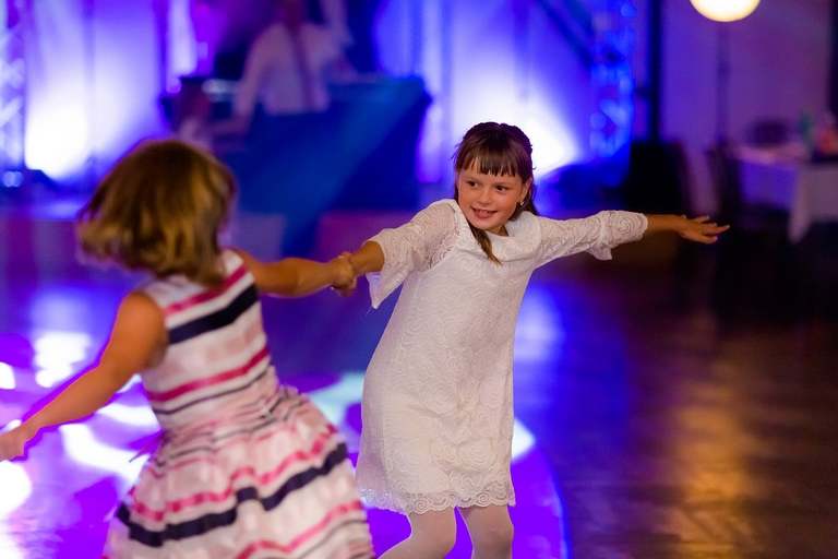 fotografia slubna, fotografia slubna krakow, zdjecia slubne krakow, fotograf slubny krakow, fotograf na wesele krakow, slub w klasztorze dominikanow krakow, slub dominikanie krakow, folwark zalesie, wesele w folwarku zalesie, najlepsze zdjecia slubne, fotografia slubna slask, zdjecia slubne slask, fotografia slubna wieliczka, zdjecia slubne wieliczka, oryginalne zdjecia z druhnami, zdjecia grupowe druzbowie, zdjecia slubne bielsko, fotograf slubny bielsko, www.magiaobrazu.com, zdjecia slubne bielsko, fotografia slubna slask, fotograf cieszyn, zdjecia slubne cieszyn