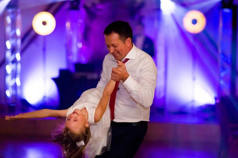 fotografia slubna, fotografia slubna krakow, zdjecia slubne krakow, fotograf slubny krakow, fotograf na wesele krakow, slub w klasztorze dominikanow krakow, slub dominikanie krakow, folwark zalesie, wesele w folwarku zalesie, najlepsze zdjecia slubne, fotografia slubna slask, zdjecia slubne slask, fotografia slubna wieliczka, zdjecia slubne wieliczka, oryginalne zdjecia z druhnami, zdjecia grupowe druzbowie, zdjecia slubne bielsko, fotograf slubny bielsko, www.magiaobrazu.com, zdjecia slubne bielsko, fotografia slubna slask, fotograf cieszyn, zdjecia slubne cieszyn