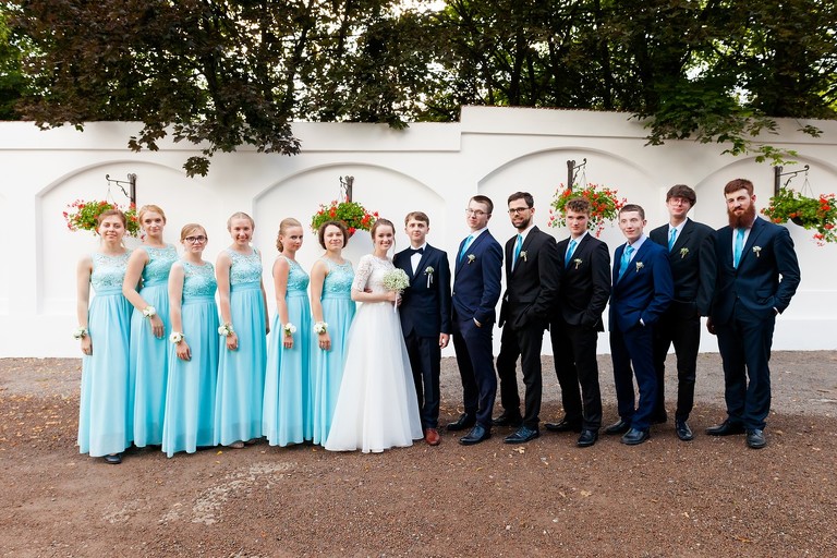 fotografia slubna, fotografia slubna krakow, zdjecia slubne krakow, fotograf slubny krakow, fotograf na wesele krakow, slub w klasztorze dominikanow krakow, slub dominikanie krakow, folwark zalesie, wesele w folwarku zalesie, najlepsze zdjecia slubne, fotografia slubna slask, zdjecia slubne slask, fotografia slubna wieliczka, zdjecia slubne wieliczka, oryginalne zdjecia z druhnami, zdjecia grupowe druzbowie, zdjecia slubne bielsko, fotograf slubny bielsko, www.magiaobrazu.com, zdjecia slubne bielsko, fotografia slubna slask, fotograf cieszyn, zdjecia slubne cieszyn