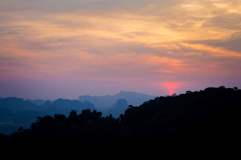 co zobaczyc w tajlandii, najlepsze miejsca w tajlandii, co odwiedzic w tajlandii, wakacje w tajlandii, tajlandia najlepsze miejsca, fotografie z podrozy, zdjecia z podrozy, zdjecia z tajlandii, Bangkok, koh kradan, koh mook, koh poda, lanta, trang, koh kret, fotografie z tajlandii, fotografia podroznicza, travel photography, travel photos, asia photos, thailand, thai photos, thailand photography, thailand travel, thai travel, best places in thailand, www.magiaobrazu.com, tajlandia, zdjecia z wakacji, zdjecia z azji, fotografie z azji, podroz po azji