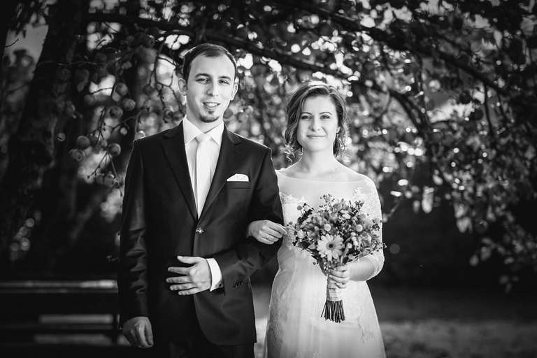 Anna i Jacek Bieniek; fotograf slubny slask; slub cywilny w hotelu na bloniach, dwoje fotografow na slub; fotografowie slubni slask; fotograf slubny bielsko; fotografia slubna, reportaz slubny, www.magiaobrazu.com, zdjecia slubne, fotoreportaz slubny; fotograf pszczyna; zdjecia slubne bielsko; hotel na bloniach bielsko; wesele w hotelu na bloniach