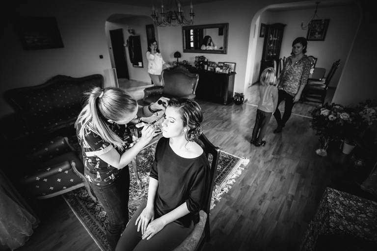 Anna i Jacek Bieniek; fotograf slubny slask; slub cywilny w hotelu na bloniach, dwoje fotografow na slub; fotografowie slubni slask; fotograf slubny bielsko; fotografia slubna, reportaz slubny, www.magiaobrazu.com, zdjecia slubne, fotoreportaz slubny; fotograf pszczyna; zdjecia slubne bielsko; hotel na bloniach bielsko; wesele w hotelu na bloniach