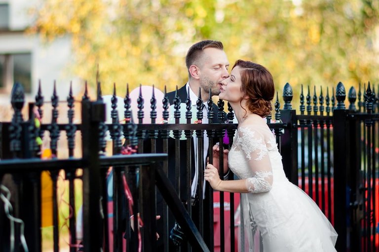 Anna i Jacek Bieniek; fotograf slubny slask; slub cywilny w hotelu na bloniach, dwoje fotografow na slub; fotografowie slubni slask; fotograf slubny bielsko; fotografia slubna, reportaz slubny, www.magiaobrazu.com, zdjecia slubne, fotoreportaz slubny; fotograf pszczyna; zdjecia slubne bielsko; hotel na bloniach bielsko; wesele w hotelu na bloniach