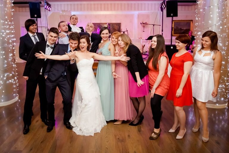 Anna i Jacek Bieniek; fotograf slubny slask; slub cywilny w hotelu na bloniach, dwoje fotografow na slub; fotografowie slubni slask; fotograf slubny bielsko; fotografia slubna, reportaz slubny, www.magiaobrazu.com, zdjecia slubne, fotoreportaz slubny; fotograf pszczyna; zdjecia slubne bielsko; hotel na bloniach bielsko; wesele w hotelu na bloniach