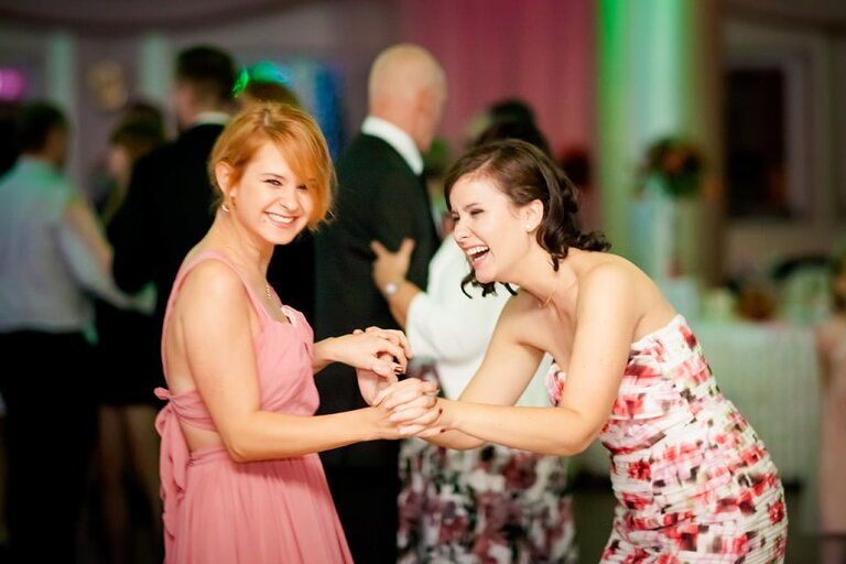 Anna i Jacek Bieniek; fotograf slubny slask; slub cywilny w hotelu na bloniach, dwoje fotografow na slub; fotografowie slubni slask; fotograf slubny bielsko; fotografia slubna, reportaz slubny, www.magiaobrazu.com, zdjecia slubne, fotoreportaz slubny; fotograf pszczyna; zdjecia slubne bielsko; hotel na bloniach bielsko; wesele w hotelu na bloniach