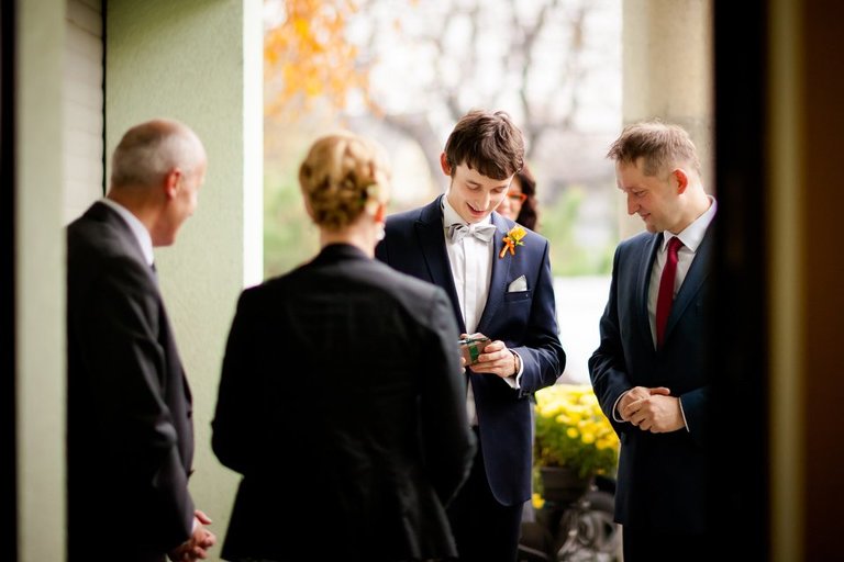 fotografia slubna, zdjecia slubne bielsko, fotograf slubny bielsko; www.magiaobrazu.com, zdjecia slubne bielsko, fotografia slubna slask, zdjecia slubne zywiec; dworek pod jemiola cwiklice; wesele w dworku pod jemiola cwiklice; fotograf pszczyna; zdjecia slubne pszczyna; kosciol w goczalkowicach, slub w kosciele w goczalkowicach, studio milion pszczyna, slub w listopadzie