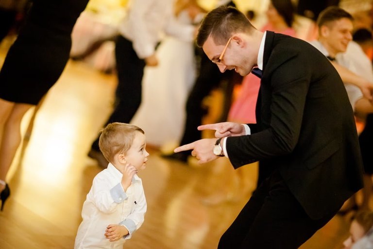 fotografia slubna, zdjecia slubne bielsko, fotograf slubny bielsko; www.magiaobrazu.com, zdjecia slubne bielsko, fotografia slubna slask, zdjecia slubne zywiec; dworek pod jemiola cwiklice; wesele w dworku pod jemiola cwiklice; fotograf pszczyna; zdjecia slubne pszczyna; kosciol w goczalkowicach, slub w kosciele w goczalkowicach, studio milion pszczyna, slub w listopadzie