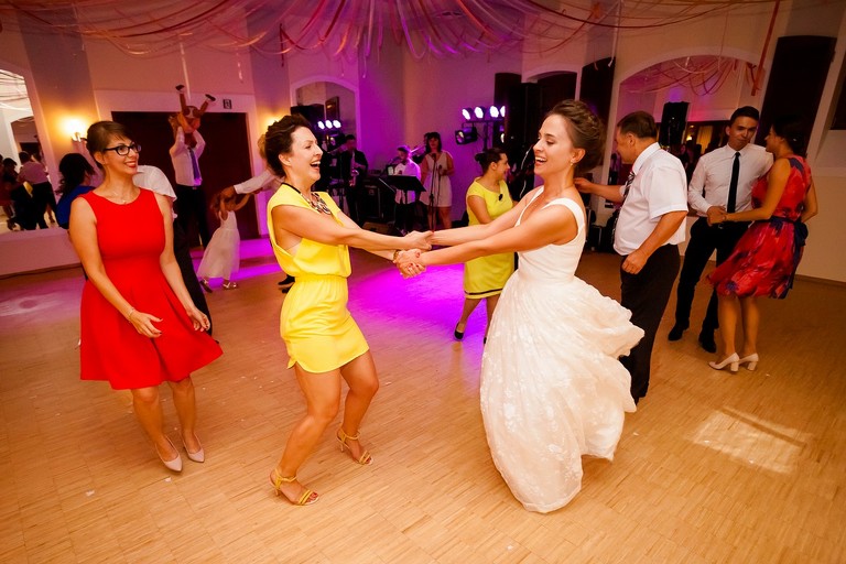 fotografia slubna slask, zdjecia slubne bielsko, wesele miedzynarodowe, fotograf slubny rzeszow, zdjecia slubne podkarpackie, wesele w dworze kombornia, slub w kosciele w brzozowie, slub brzozow, zdjecia slubne katowice, dwoch fotografow na slub, fotografia slubna krakow, slub polsko-wloski