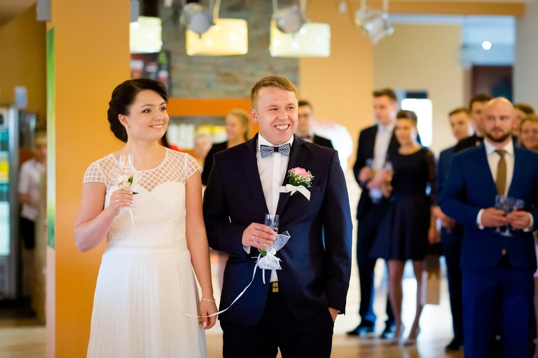 zdjecia slubne bielsko, fotografia slubna bielsko, jesienny plener slubny, jesienna sesja slubna, fotografia slubna zywiec, zdjecia slubne zywiec, slub w kosciele w porabce, slub kosciol porabka, wesele w porabce, sala eltara porabka, wesele w eltarze, fotografia slubna slask, fotografia slubna katowice, zdjecia slubne katowice, fotograf slubny katowice, zdjecia slubne bielsko, fotograf slubny bielsko, zdjecia slubne slask, dwoch fotografow na slub, fotografia slubna krakow,