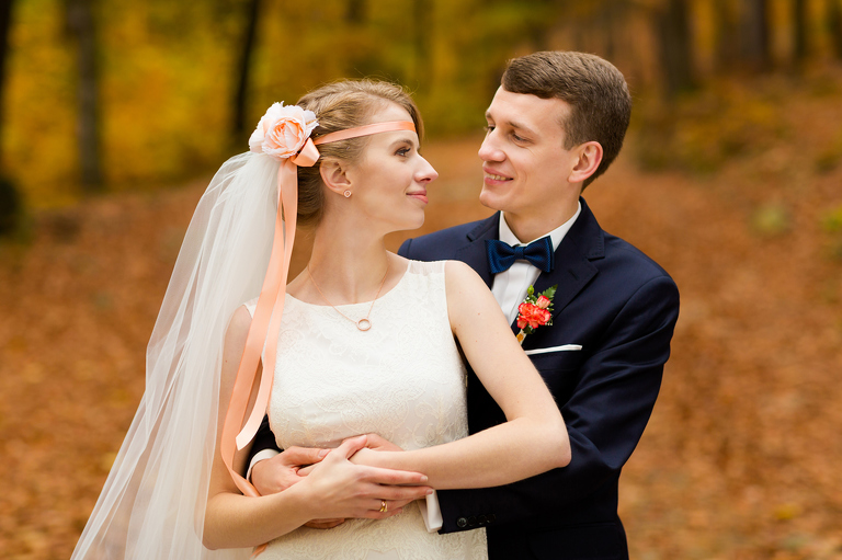 zdjecia slubne bielsko, fotografia slubna bielsko, jesienny plener slubny, jesienna sesja slubna, hotel beskidian, wesele w hotelu beskidian, fotografia slubna zywiec, zdjecia slubne zywiec, slub w kosciele przemienienia panskiego w wegierskiej gorce, slub kosciol wegierska gorka, fotografia slubna slask, fotografia slubna katowice, zdjecia slubne katowice, fotograf slubny katowice, zdjecia slubne bielsko, fotograf slubny bielsko, zdjecia slubne slask, dwoch fotografow na slub, fotografia slubna krakow,