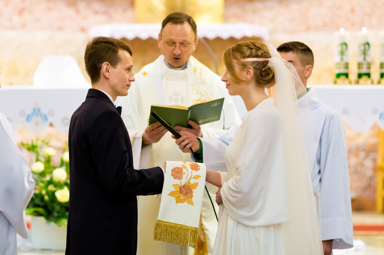 zdjecia slubne bielsko, fotografia slubna bielsko, jesienny plener slubny, jesienna sesja slubna, hotel beskidian, wesele w hotelu beskidian, fotografia slubna zywiec, zdjecia slubne zywiec, slub w kosciele przemienienia panskiego w wegierskiej gorce, slub kosciol wegierska gorka, fotografia slubna slask, fotografia slubna katowice, zdjecia slubne katowice, fotograf slubny katowice, zdjecia slubne bielsko, fotograf slubny bielsko, zdjecia slubne slask, dwoch fotografow na slub, fotografia slubna krakow,