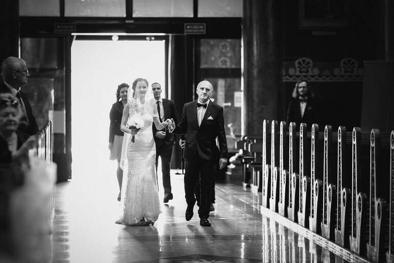 fotografia slubna slask, fotografia slubna katowice, zdjecia slubne katowice, fotograf slubny katowice, zdjecia slubne chorzow, fotografia slubna chorzow, zdjecia slubne bielsko, wesele kamienny kasztel, fotograf slubny bielsko, zdjecia slubne slask, katedra w sosnowcu, slub w katedrze w sosnowcu, sesja w parku slaskim, plener slubny w parku slaskim, dwoch fotografow na slub, fotografia slubna krakow,