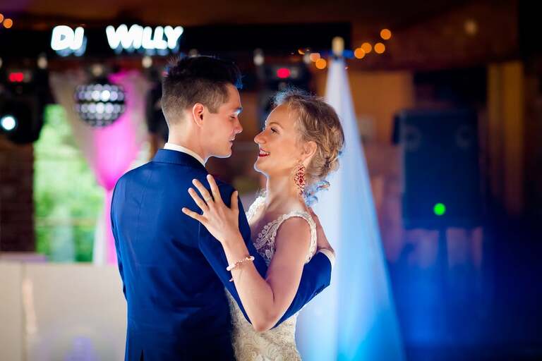 fotografia slubna slask, fotografia slubna katowice, zdjecia slubne katowice, fotograf slubny katowice, zdjecia slubne chorzow, fotografia slubna chorzow, zdjecia slubne bielsko, wesele kamienny kasztel, fotograf slubny bielsko, zdjecia slubne slask, katedra w sosnowcu, slub w katedrze w sosnowcu, sesja w parku slaskim, plener slubny w parku slaskim, dwoch fotografow na slub, fotografia slubna krakow,