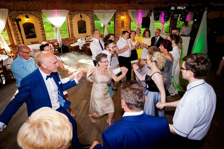 fotografia slubna slask, fotografia slubna katowice, zdjecia slubne katowice, fotograf slubny katowice, zdjecia slubne chorzow, fotografia slubna chorzow, zdjecia slubne bielsko, wesele kamienny kasztel, fotograf slubny bielsko, zdjecia slubne slask, katedra w sosnowcu, slub w katedrze w sosnowcu, sesja w parku slaskim, plener slubny w parku slaskim, dwoch fotografow na slub, fotografia slubna krakow,