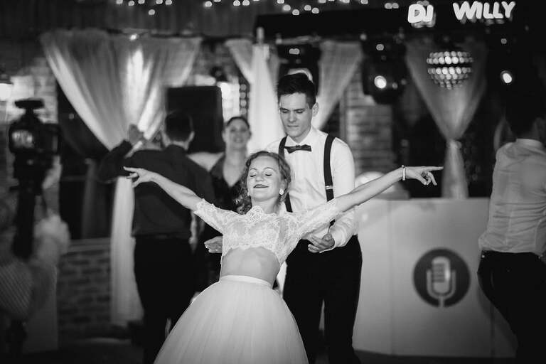 fotografia slubna slask, fotografia slubna katowice, zdjecia slubne katowice, fotograf slubny katowice, zdjecia slubne chorzow, fotografia slubna chorzow, zdjecia slubne bielsko, wesele kamienny kasztel, fotograf slubny bielsko, zdjecia slubne slask, katedra w sosnowcu, slub w katedrze w sosnowcu, sesja w parku slaskim, plener slubny w parku slaskim, dwoch fotografow na slub, fotografia slubna krakow,