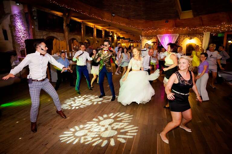 fotografia slubna slask, fotografia slubna katowice, zdjecia slubne katowice, fotograf slubny katowice, zdjecia slubne chorzow, fotografia slubna chorzow, zdjecia slubne bielsko, wesele kamienny kasztel, fotograf slubny bielsko, zdjecia slubne slask, katedra w sosnowcu, slub w katedrze w sosnowcu, sesja w parku slaskim, plener slubny w parku slaskim, dwoch fotografow na slub, fotografia slubna krakow,