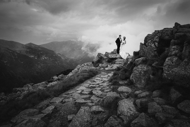 najlepsze zdjecia slubne, najpiekniejsze zdjecia slubne, fotografia slubna slask, zdjecia slubne slask, najlepszy fotograf slubny slask, plener slubny slask, sesje slubne slask, fotograf na slub slask, piekne fotografie slubne slask, dwoch fotografow na slub, pelna emocji fotografia slubna, naturalna fotografia slubna, zdjecia slubne bielsko, fotograf slubny bielsko, fotografia slubna bielsko, zdjecia slubne krakow, fotografia slubna krakow, fotograf slubny krakow, oryginalna fotografia slubna, www.magiaobrazu.com, Anna i Jacek Bieniek,