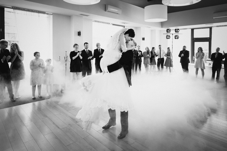 najlepsze zdjecia slubne, najpiekniejsze zdjecia slubne, fotografia slubna slask, zdjecia slubne slask, najlepszy fotograf slubny slask, plener slubny slask, sesje slubne slask, fotograf na slub slask, piekne fotografie slubne slask, dwoch fotografow na slub, pelna emocji fotografia slubna, naturalna fotografia slubna, zdjecia slubne bielsko, fotograf slubny bielsko, fotografia slubna bielsko, zdjecia slubne krakow, fotografia slubna krakow, fotograf slubny krakow, oryginalna fotografia slubna, www.magiaobrazu.com, Anna i Jacek Bieniek,