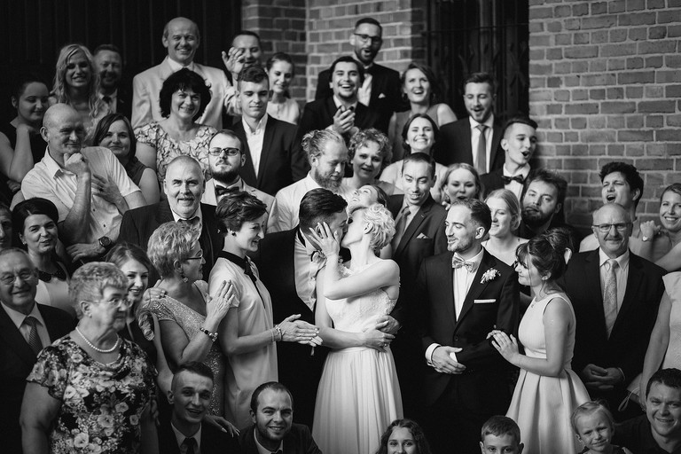 najlepsze zdjecia slubne, najpiekniejsze zdjecia slubne, fotografia slubna slask, zdjecia slubne slask, najlepszy fotograf slubny slask, plener slubny slask, sesje slubne slask, fotograf na slub slask, piekne fotografie slubne slask, dwoch fotografow na slub, pelna emocji fotografia slubna, naturalna fotografia slubna, zdjecia slubne bielsko, fotograf slubny bielsko, fotografia slubna bielsko, zdjecia slubne krakow, fotografia slubna krakow, fotograf slubny krakow, oryginalna fotografia slubna, www.magiaobrazu.com, Anna i Jacek Bieniek,