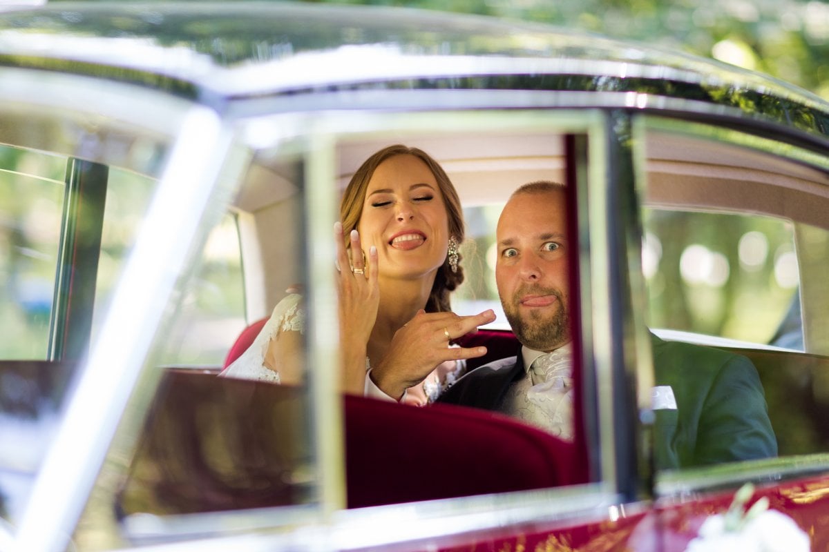 pałac dietla sosnowiec, fotograf slubny slask, zdjecia slubne slask, fotograf na slub slask, kosciol michala archaniola katowice, zdjecia slubne sosnowiec, zabytkowy samochod na slub, fotografia slubna sosnowiec,wesele w palacu dietla w sosnowcu, slub w parku kosciuszki, fotografia slubna slask, fotografia slubna katowice, zdjecia slubne katowice, fotograf slubny katowice, zdjecia slubne bielsko, zdjecia slubne mikolow, fotografia slubna bielsko, dwoch fotografow na slub, fotografia slubna krakow, fotograf na slub krakow, zdjecia slubne krakow,