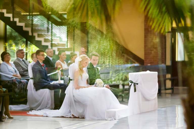 fotografia slubna slask, zdjecia slubne myslowice, fotografia slubna myslowice, fotograf slubny myslowice, fotograf na wesele myslowice, zdjecia slubne slask, wesele carpe diem myslowice, slub w kosciele w myslowicach, slub slask, zdjecia slubne katowice, dwoch fotografow na slub, fotografia slubna krakow, fotografia slubna bielsko, zdjecia slubne bielsko