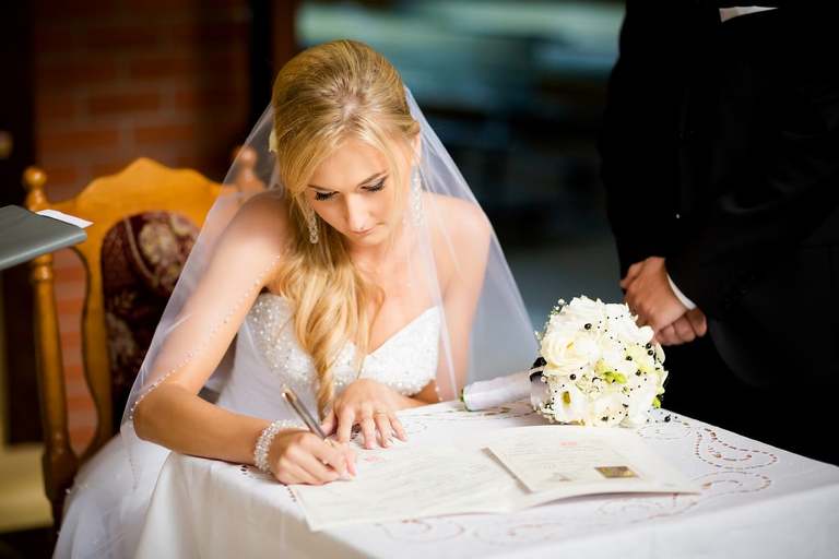 fotografia slubna slask, zdjecia slubne myslowice, fotografia slubna myslowice, fotograf slubny myslowice, fotograf na wesele myslowice, zdjecia slubne slask, wesele carpe diem myslowice, slub w kosciele w myslowicach, slub slask, zdjecia slubne katowice, dwoch fotografow na slub, fotografia slubna krakow, fotografia slubna bielsko, zdjecia slubne bielsko