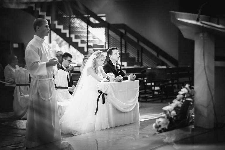 fotografia slubna slask, zdjecia slubne myslowice, fotografia slubna myslowice, fotograf slubny myslowice, fotograf na wesele myslowice, zdjecia slubne slask, wesele carpe diem myslowice, slub w kosciele w myslowicach, slub slask, zdjecia slubne katowice, dwoch fotografow na slub, fotografia slubna krakow, fotografia slubna bielsko, zdjecia slubne bielsko