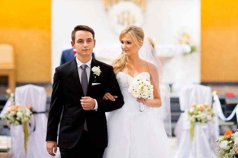 fotografia slubna slask, zdjecia slubne myslowice, fotografia slubna myslowice, fotograf slubny myslowice, fotograf na wesele myslowice, zdjecia slubne slask, wesele carpe diem myslowice, slub w kosciele w myslowicach, slub slask, zdjecia slubne katowice, dwoch fotografow na slub, fotografia slubna krakow, fotografia slubna bielsko, zdjecia slubne bielsko