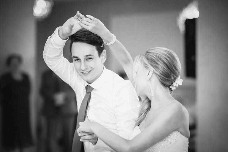 fotografia slubna slask, zdjecia slubne myslowice, fotografia slubna myslowice, fotograf slubny myslowice, fotograf na wesele myslowice, zdjecia slubne slask, wesele carpe diem myslowice, slub w kosciele w myslowicach, slub slask, zdjecia slubne katowice, dwoch fotografow na slub, fotografia slubna krakow, fotografia slubna bielsko, zdjecia slubne bielsko