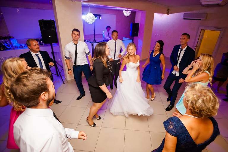 fotografia slubna slask, zdjecia slubne myslowice, fotografia slubna myslowice, fotograf slubny myslowice, fotograf na wesele myslowice, zdjecia slubne slask, wesele carpe diem myslowice, slub w kosciele w myslowicach, slub slask, zdjecia slubne katowice, dwoch fotografow na slub, fotografia slubna krakow, fotografia slubna bielsko, zdjecia slubne bielsko