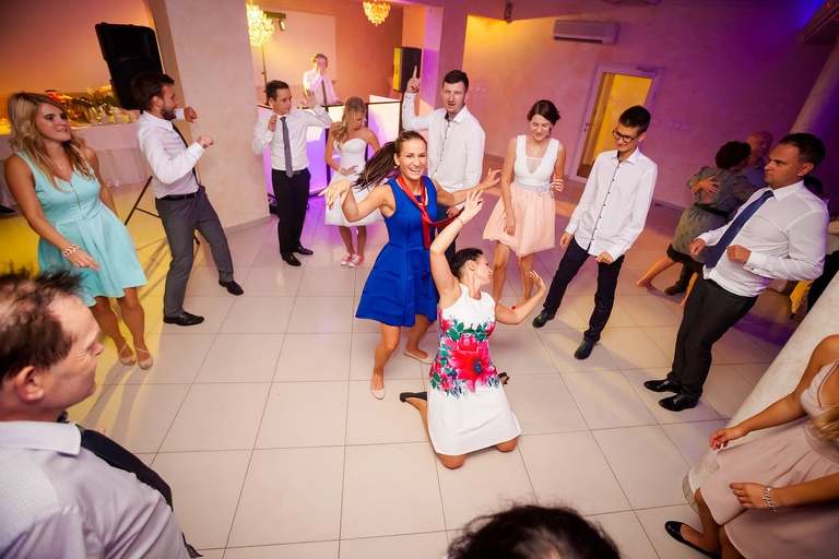 fotografia slubna slask, zdjecia slubne myslowice, fotografia slubna myslowice, fotograf slubny myslowice, fotograf na wesele myslowice, zdjecia slubne slask, wesele carpe diem myslowice, slub w kosciele w myslowicach, slub slask, zdjecia slubne katowice, dwoch fotografow na slub, fotografia slubna krakow, fotografia slubna bielsko, zdjecia slubne bielsko