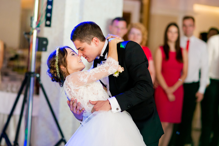 fotografia slubna, fotografia slubna krakow, zdjecia slubne krakow, fotograf slubny krakow, fotograf na wesele krakow, slub w Opactwie Benedyktynow w Tyncu, slub klasztor Tyniec, wesele Kasztel Kajasowka w Rybnej, wesele w Kajasowce Rybna, zdjecia slubne bielsko, fotograf slubny bielsko, www.magiaobrazu.com, zdjecia slubne bielsko, fotografia slubna slask, fotograf cieszyn, zdjecia slubne cieszyn