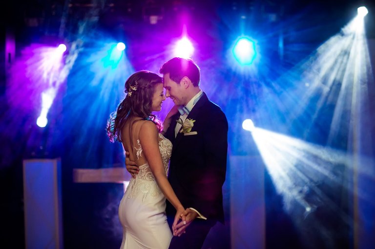 fotografia slubna jastrzebie, zdjecia slubne jastrzebie, fotograf slubny jastrzebie, fotografia slubna slask, fotografia slubna katowice, zdjecia slubne katowice, fotograf slubny katowice, zdjecia slubne bielsko, zdjecia slubne pawlowice, fotografia slubna pawlowice, slub w listopadzie, zdjecia slubne zory, fotografia slubna bielsko, wesele kompleks Dabrowka w Jastrzebiu, wesele w dabrowce jatrzebie,dwoch fotografow na slub, fotografia slubna krakow,