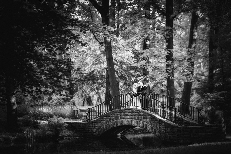 www.magiaobrazu.com, fotografia slubna zywiec, zdjecia slubne zywiec, dwoch fotografow na slub, plener slubny w zywcu, sesja w zywieckim parku, sesja slubna nad jeziorem, plener slubny jezioro zywieckie, romantyczna sesja slubna, fotografia ślubna, fotograf ślubny Kraków, fotografowie ślubni, fotograf slask,dwóch fotografów na ślub, Anna i Jacek Bieniek, zdjęcia ślubne śląsk