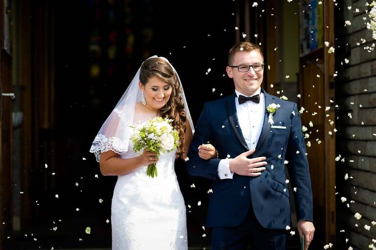 fotografia slubna slask, fotografia slubna tychy, zdjecia slubne tychy, fotograf slubny tychy, zdjecia slubne ledziny, fotografia slubna piekary, zdjecia slubne bielsko, wesele w hucie paprockiej w tychach, fotograf slubny bielsko, huta paprocka tychy paprocany, zdjecia slubne slask, Kościół w ledzinach, zdjecia slubne katowice, dwoch fotografow na slub, fotografia slubna krakow, fotograf slubny katowice