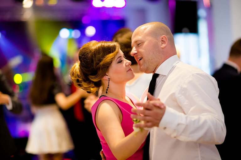 fotografia slubna slask, fotografia slubna tychy, zdjecia slubne tychy, fotograf slubny tychy, zdjecia slubne ledziny, fotografia slubna piekary, zdjecia slubne bielsko, wesele w hucie paprockiej w tychach, fotograf slubny bielsko, huta paprocka tychy paprocany, zdjecia slubne slask, Kościół w ledzinach, zdjecia slubne katowice, dwoch fotografow na slub, fotografia slubna krakow, fotograf slubny katowice