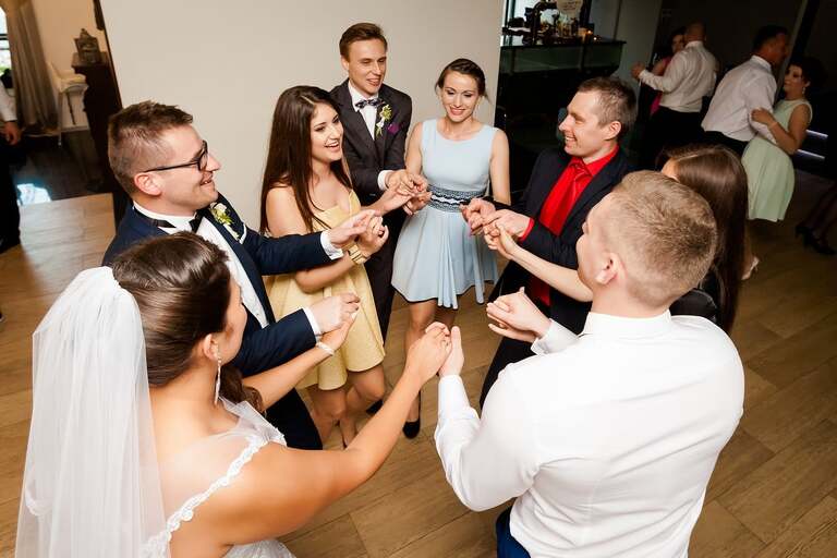 fotografia slubna slask, fotografia slubna tychy, zdjecia slubne tychy, fotograf slubny tychy, zdjecia slubne ledziny, fotografia slubna piekary, zdjecia slubne bielsko, wesele w hucie paprockiej w tychach, fotograf slubny bielsko, huta paprocka tychy paprocany, zdjecia slubne slask, Kościół w ledzinach, zdjecia slubne katowice, dwoch fotografow na slub, fotografia slubna krakow, fotograf slubny katowice