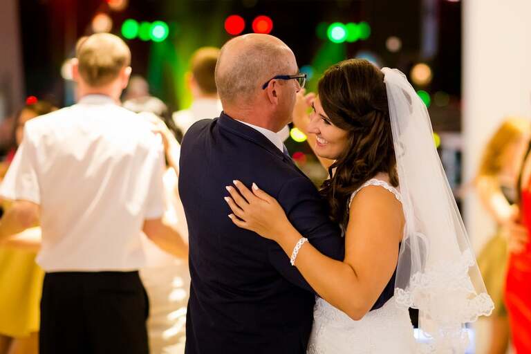 fotografia slubna slask, fotografia slubna tychy, zdjecia slubne tychy, fotograf slubny tychy, zdjecia slubne ledziny, fotografia slubna piekary, zdjecia slubne bielsko, wesele w hucie paprockiej w tychach, fotograf slubny bielsko, huta paprocka tychy paprocany, zdjecia slubne slask, Kościół w ledzinach, zdjecia slubne katowice, dwoch fotografow na slub, fotografia slubna krakow, fotograf slubny katowice