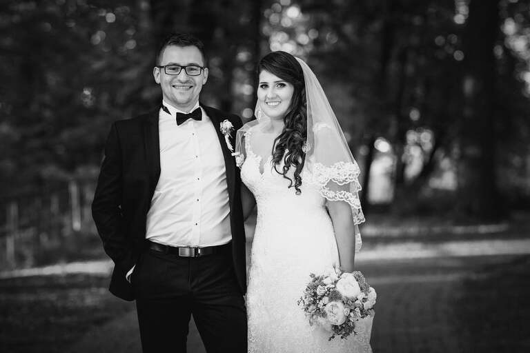 fotografia slubna slask, fotografia slubna tychy, zdjecia slubne tychy, fotograf slubny tychy, zdjecia slubne ledziny, fotografia slubna piekary, zdjecia slubne bielsko, wesele w hucie paprockiej w tychach, fotograf slubny bielsko, huta paprocka tychy paprocany, zdjecia slubne slask, Kościół w ledzinach, zdjecia slubne katowice, dwoch fotografow na slub, fotografia slubna krakow, fotograf slubny katowice