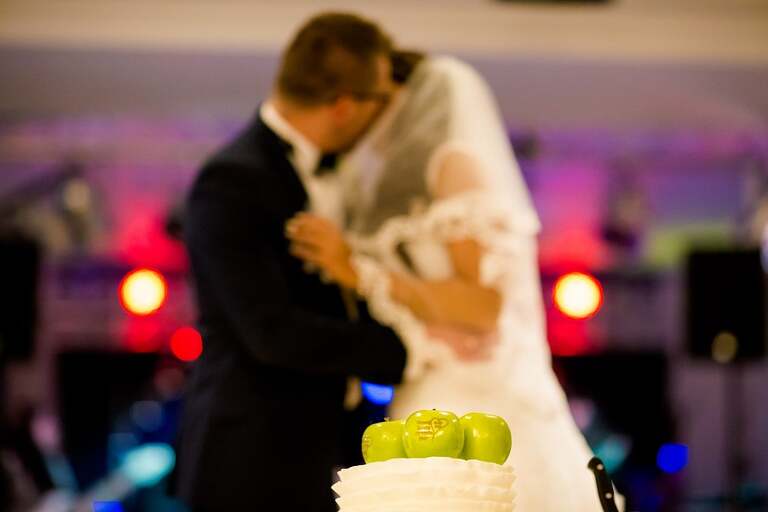 fotografia slubna slask, fotografia slubna tychy, zdjecia slubne tychy, fotograf slubny tychy, zdjecia slubne ledziny, fotografia slubna piekary, zdjecia slubne bielsko, wesele w hucie paprockiej w tychach, fotograf slubny bielsko, huta paprocka tychy paprocany, zdjecia slubne slask, Kościół w ledzinach, zdjecia slubne katowice, dwoch fotografow na slub, fotografia slubna krakow, fotograf slubny katowice