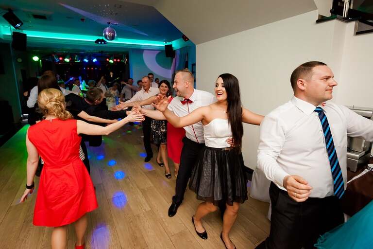 fotografia slubna slask, fotografia slubna tychy, zdjecia slubne tychy, fotograf slubny tychy, zdjecia slubne ledziny, fotografia slubna piekary, zdjecia slubne bielsko, wesele w hucie paprockiej w tychach, fotograf slubny bielsko, huta paprocka tychy paprocany, zdjecia slubne slask, Kościół w ledzinach, zdjecia slubne katowice, dwoch fotografow na slub, fotografia slubna krakow, fotograf slubny katowice