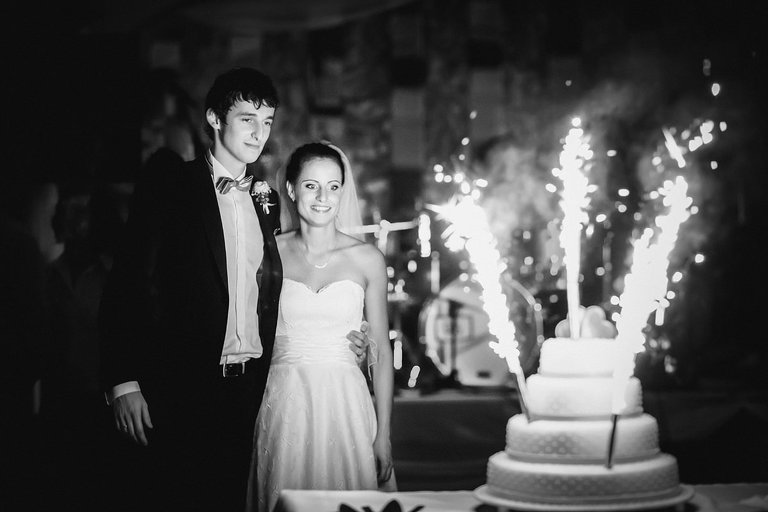 fotografia slubna, zdjecia slubne bielsko, fotograf slubny bielsko; www.magiaobrazu.com, zdjecia slubne bielsko, fotografia slubna slask, zdjecia slubne zywiec; fotograf pszczyna; zdjecia slubne pszczyna; kosciol w goczalkowicach, slub w goczalkowicach,  slub w listopadzie