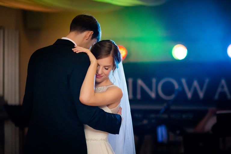 fotografia slubna, fotografia slubna krakow, zdjecia slubne krakow, fotograf slubny krakow, fotograf na wesele krakow, slub w kosciele na podgorzu, slub w kosciele sw jozefa krakow, wesele w hiltonie w krakowie, wesele w hotelu hilton garden inn krakow, zdjecia slubne bielsko, fotograf slubny bielsko, www.magiaobrazu.com, zdjecia slubne bielsko, fotografia slubna slask, fotograf cieszyn, zdjecia slubne cieszyn