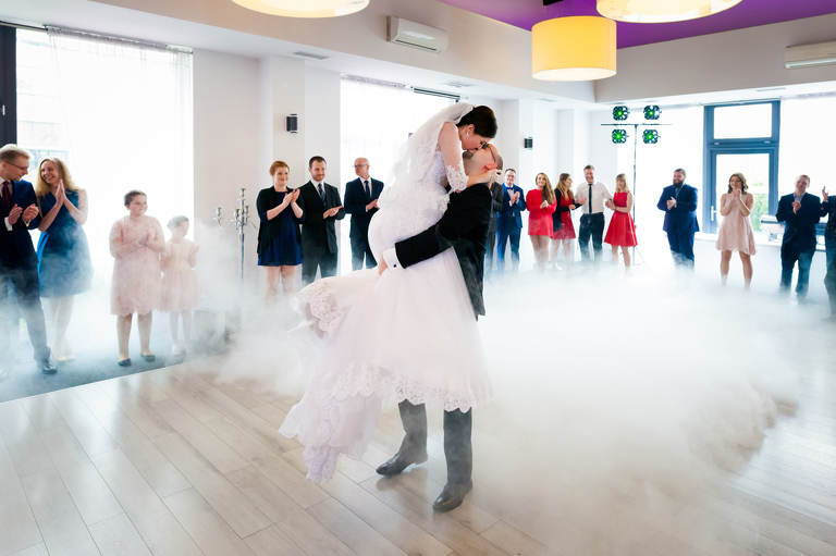 fotografia slubna bytom, zdjecia slubne bytom, fotograf slubny slask, slub w kosciele sw wojciecha w radzionkowie, wesele w the piano bytom, wesele w bytomiu, fotografia slubna katowice, zdjecia slubne katowice, zdjecia slubne zywiec, fotografia slubna, zdjecia slubne bielsko, fotograf slubny bielsko, fotograf slubny cieszyn, fotografia slubna cieszyn, www.magiaobrazu.com, zdjecia slubne bielsko, fotografia slubna slask, zdjecia slubne zywiec, zdjecia slubne cieszyn, dwoch fotografow na slub, zdjecia slubne slask,