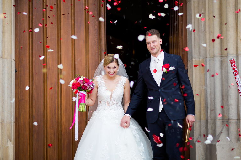 fotografia slubna bytom, zdjecia slubne bytom, fotograf slubny slask, slub w kosciele sw wojciecha w radzionkowie, fotografia slubna katowice, zdjecia slubne katowice, zdjecia slubne zywiec, fotografia slubna, zdjecia slubne bielsko, fotograf slubny bielsko, fotograf slubny cieszyn, fotografia slubna cieszyn, www.magiaobrazu.com, zdjecia slubne bielsko, fotografia slubna slask, zdjecia slubne zywiec, zdjecia slubne cieszyn, dwoch fotografow na slub, zdjecia slubne slask,