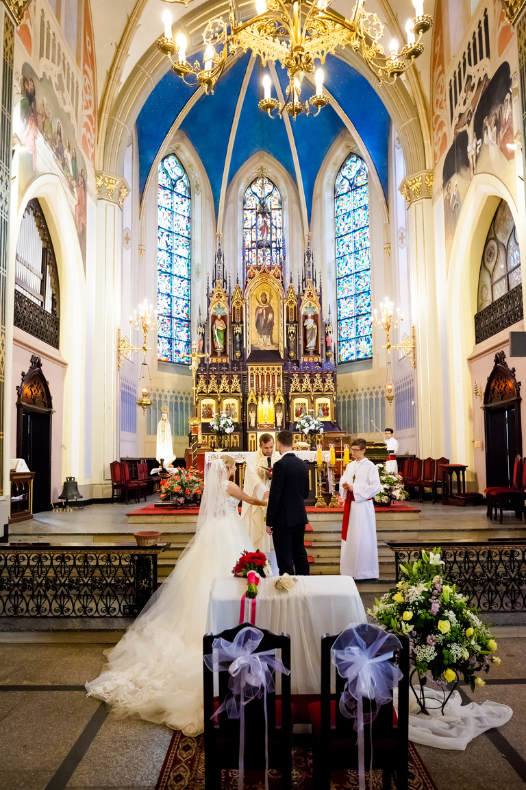 fotografia slubna bytom, zdjecia slubne bytom, fotograf slubny slask, slub w kosciele sw wojciecha w radzionkowie, fotografia slubna katowice, zdjecia slubne katowice, zdjecia slubne zywiec, fotografia slubna, zdjecia slubne bielsko, fotograf slubny bielsko, fotograf slubny cieszyn, fotografia slubna cieszyn, www.magiaobrazu.com, zdjecia slubne bielsko, fotografia slubna slask, zdjecia slubne zywiec, zdjecia slubne cieszyn, dwoch fotografow na slub, zdjecia slubne slask,