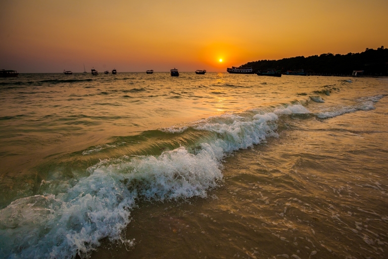 zdjecia z podrozy, fotografia podroznicza, zdjecia z kambodzy, fotografie kambodza, zdjecia angkor wat, fotografie z siem reap, zdjecia z sihanoukville, fotografie wyspa koh rong, piekne krajobrazy, letnie krajobrazy, piekne pejzaze, zdjecia z azji, fotografie azja