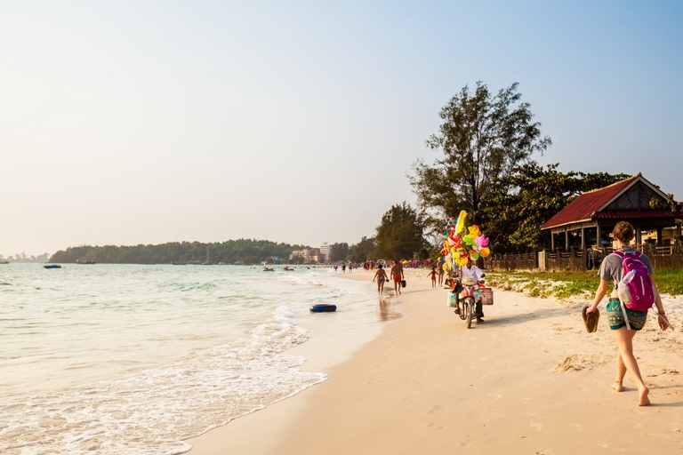 zdjecia z podrozy, fotografia podroznicza, zdjecia z kambodzy, fotografie kambodza, zdjecia angkor wat, fotografie z siem reap, zdjecia z sihanoukville, fotografie wyspa koh rong, piekne krajobrazy, letnie krajobrazy, piekne pejzaze, zdjecia z azji, fotografie azja