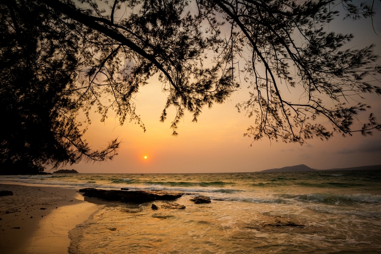 zdjecia z podrozy, fotografia podroznicza, zdjecia z kambodzy, fotografie kambodza, zdjecia angkor wat, fotografie z siem reap, zdjecia z sihanoukville, fotografie wyspa koh rong, piekne krajobrazy, letnie krajobrazy, piekne pejzaze, zdjecia z azji, fotografie azja