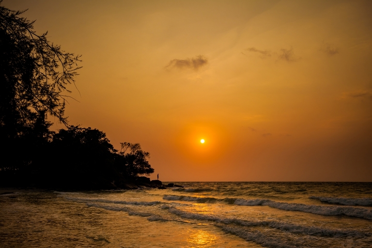 zdjecia z podrozy, fotografia podroznicza, zdjecia z kambodzy, fotografie kambodza, zdjecia angkor wat, fotografie z siem reap, zdjecia z sihanoukville, fotografie wyspa koh rong, piekne krajobrazy, letnie krajobrazy, piekne pejzaze, zdjecia z azji, fotografie azja